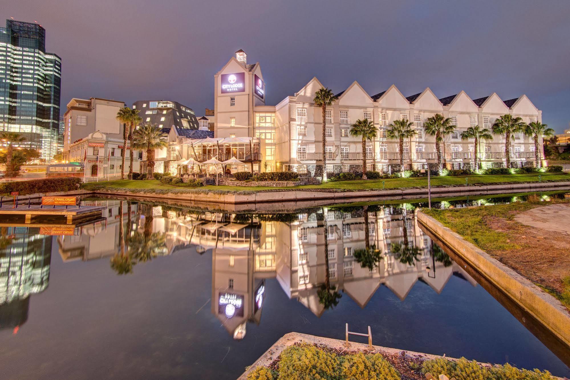 V&a Waterfront Hotel 3*