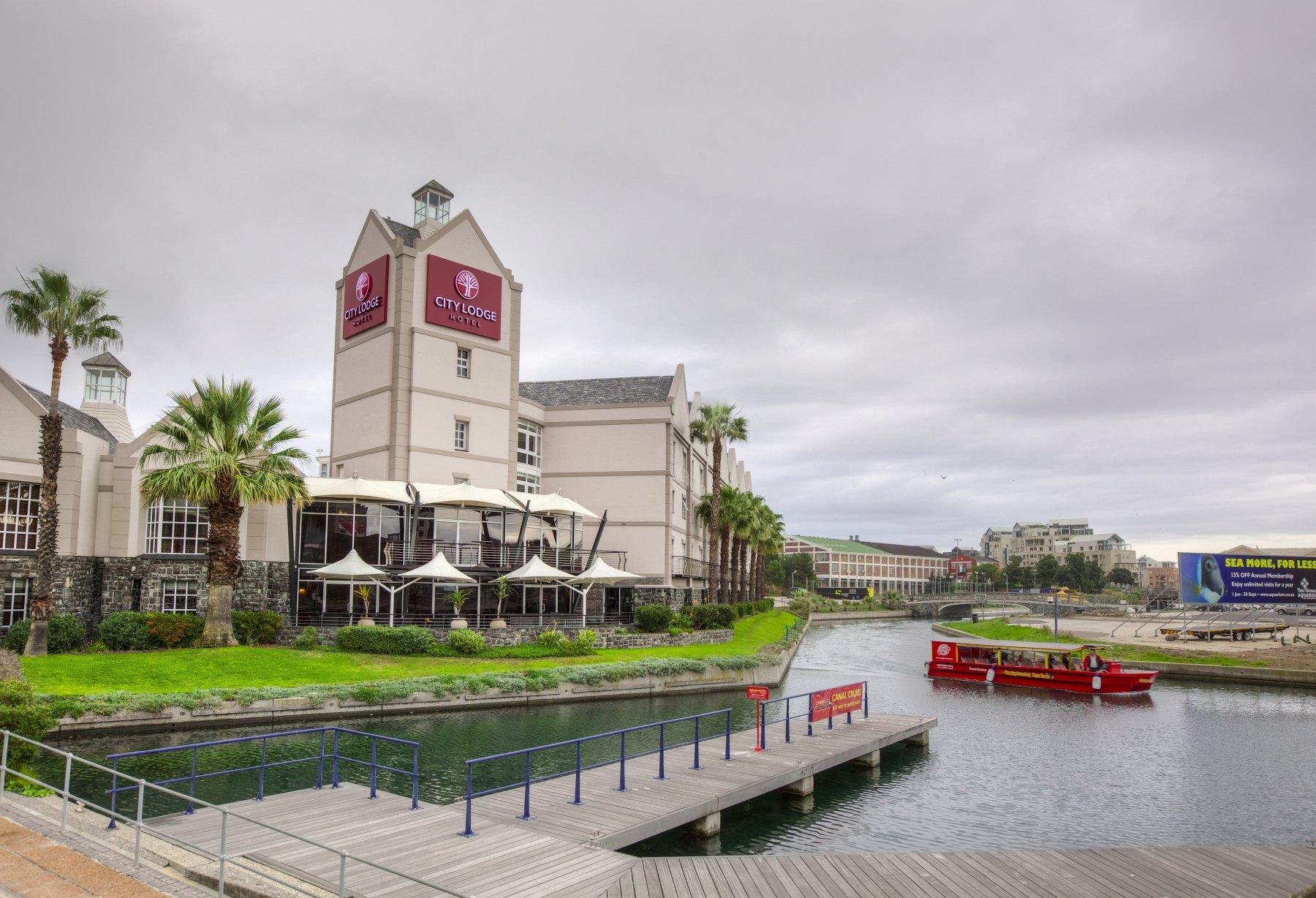 V&a Waterfront Hotel