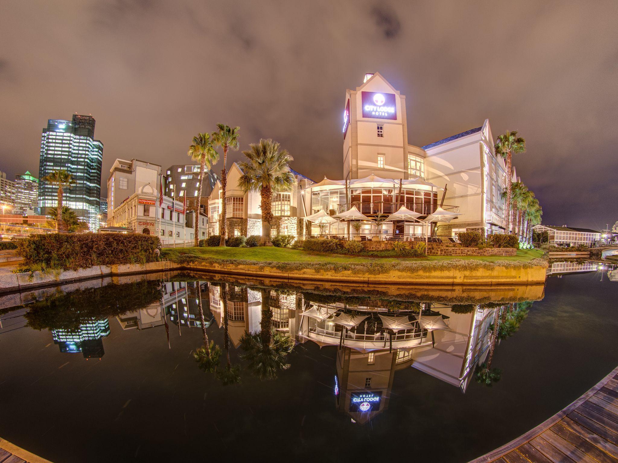 V&a Waterfront Hotel
