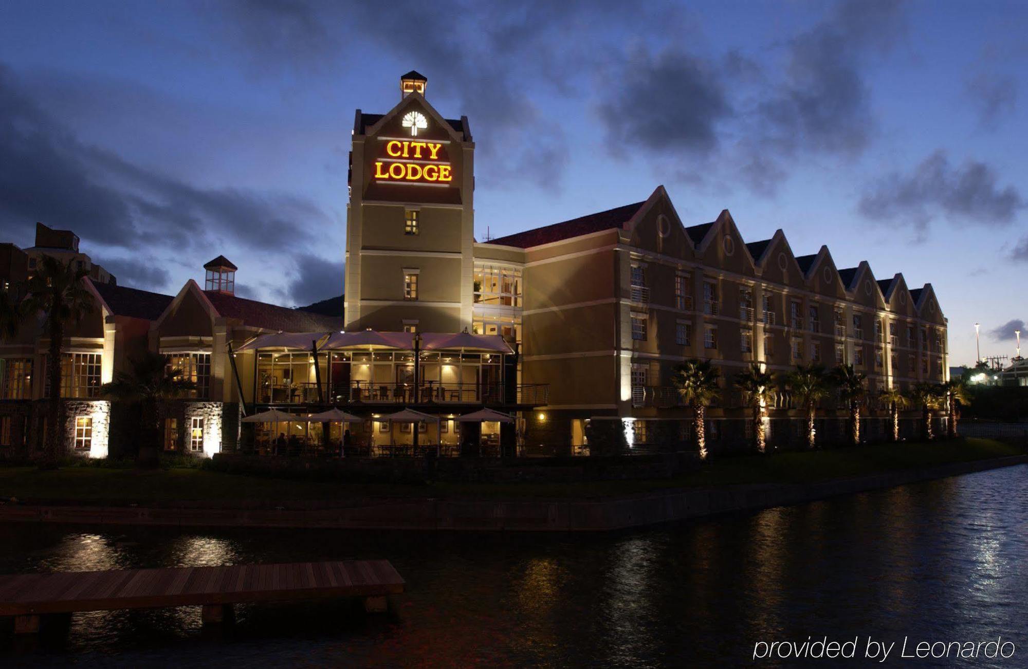 V&a Waterfront Hotel 3*